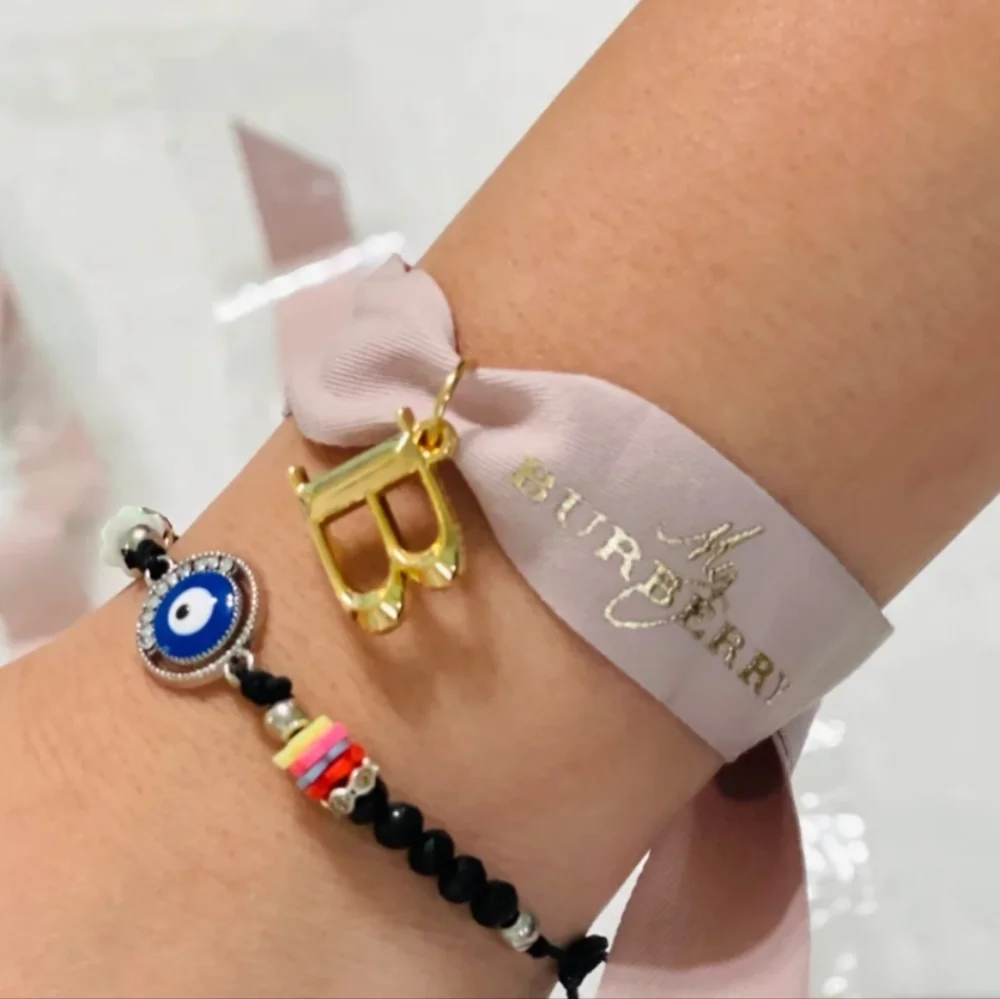 BURBERRY  Ribbon New 🎀 - Picture 3 of 9